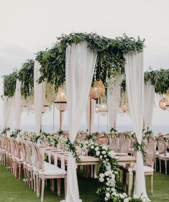 Take Your Wedding to the Next Level with These On-Trend Floral Ideas